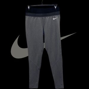 LIKE NEW NIKE PRO LEGGINGS